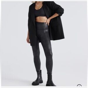 Knix Black Glossy Leggings XL
